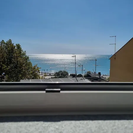 Bed&living Nel Blu * Genoa