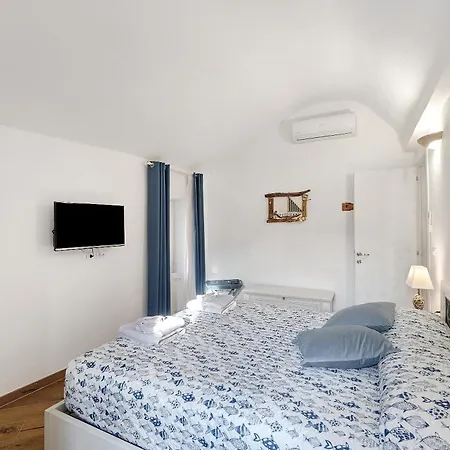 Bedliving Nel Blu * Genua